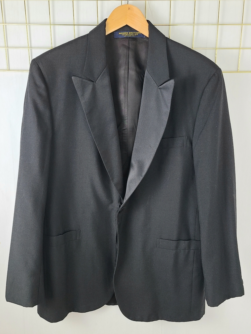 Brooks Brothers Vintage Blue Label Satin Peak Lapel Tuxedo Blazer